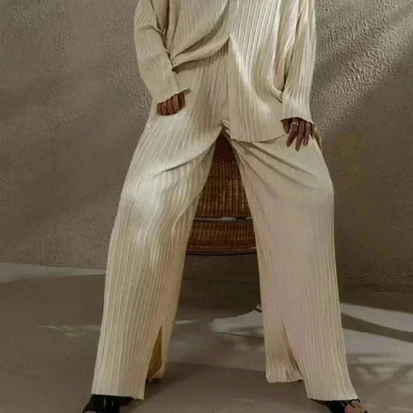 Apricot Casual Women's Solid Color Turn-Down Collar Top And Loose Pants - Picture 3 of 3